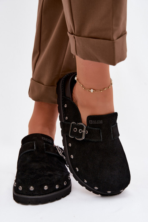 Chaussons Sabots en daim avec une plateforme avec des rivets I avec boucles Big Star TT274951 couleur noire