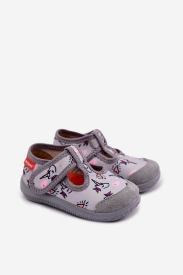 Chaussons Milami pour enfants élastiques avec fermetures autocollantes motif de licornes gris Ambette