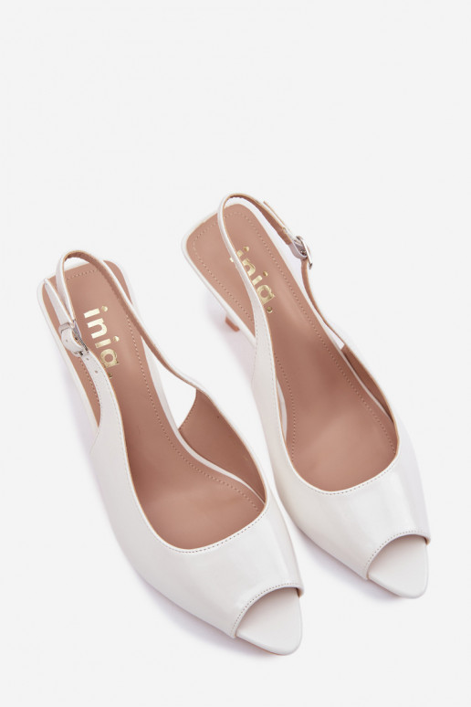 Sandales pour femmes avec des talons fins couleur blanche Sevina