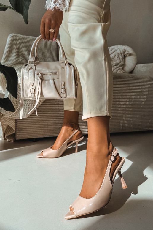 Sandales pour femmes avec des talons fins beige Sevina