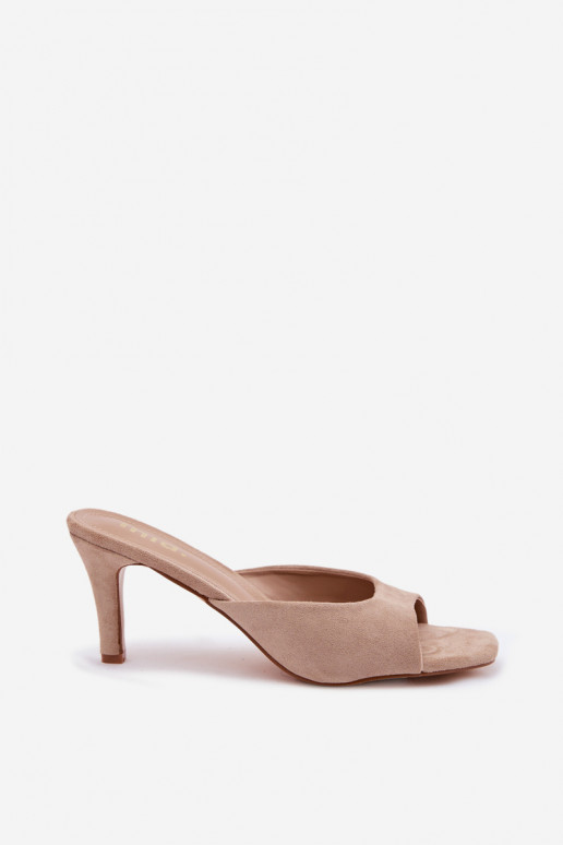 Pantoufles pour femmes Activé Smukłym Obcasie beige Revina