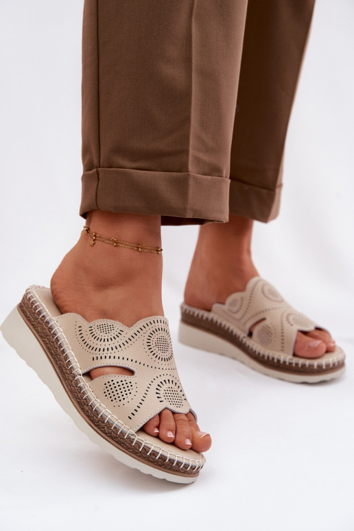 Pantoufles en cuir Féminin avec une plateforme S.Barski GR61-5915 beige