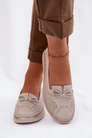 Peau avec des éléments ajourés chaussures avec une plateforme S.Barski LR61-7043 beige