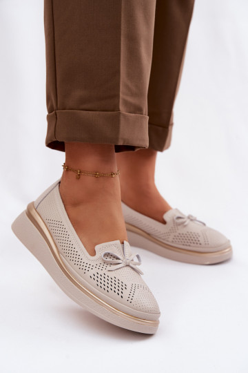 Peau avec des éléments ajourés chaussures avec une plateforme S.Barski LR61-7043 beige 2