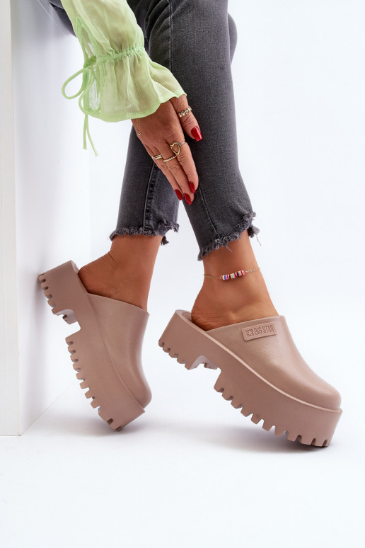 Chaussons à semelles massives tendance Big Star NN274016 beige