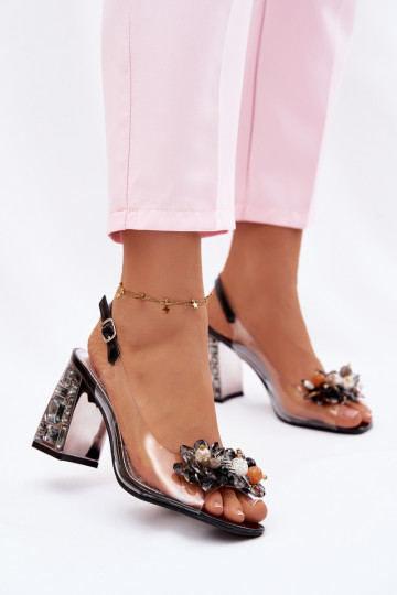 des sandales Voir à travers avec des talons aux yeux brillants Vinceza 70121 couleur noire