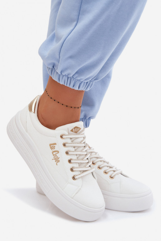 Chaussures de loisirs avec une plateforme Lee Cooper LCDANS-26-44-4478 couleur blanche