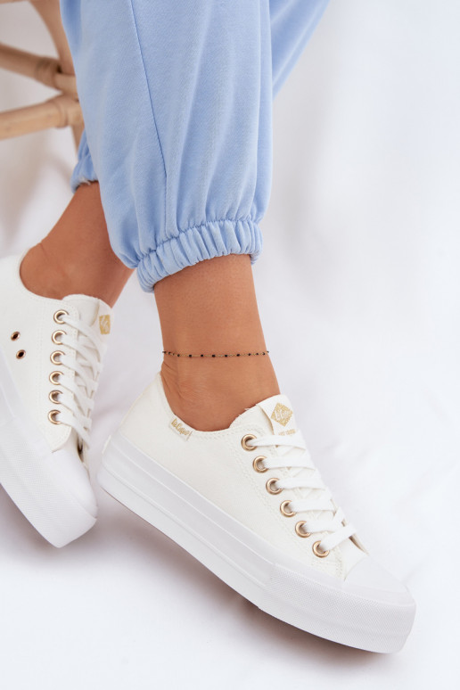 Chaussures de loisirs avec une plateforme Lee Cooper LCDANS-26-31-4369 couleur blanche
