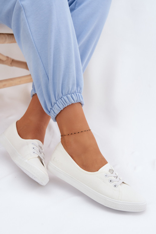 Baskets Chaussures de loisirs Lee Cooper LCDANS-26-02-4044 couleur blanche