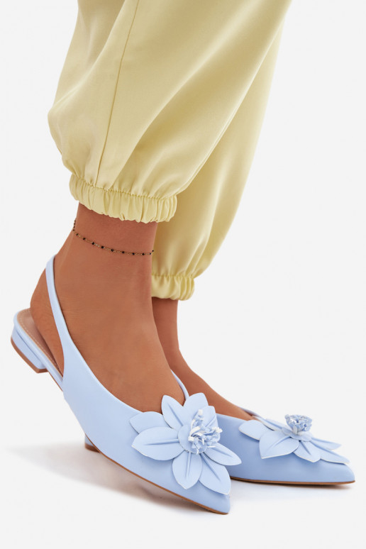 Sandales pour femmes avec des talons largesDekoracyjnym Une fleur couleur bleue Telivette
