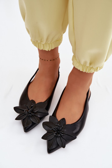 Sandales noires avec talons larges et fleur décorative Telivette