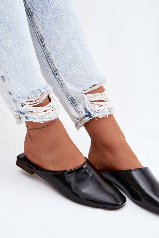 Pantoufles pour femmes MuleImitacji Skóry isocèle couleur noire Romelle