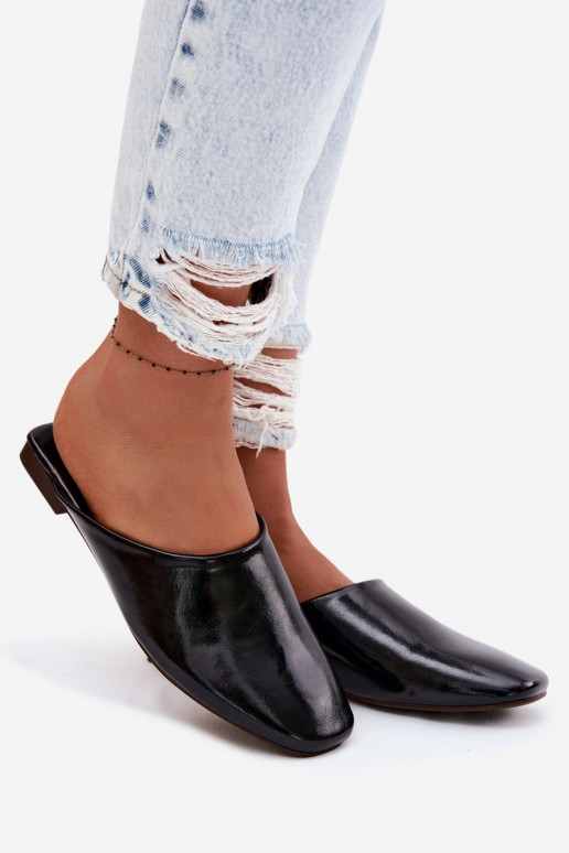 Pantoufles pour femmes MuleImitacji Skóry isocèle couleur noire Romelle