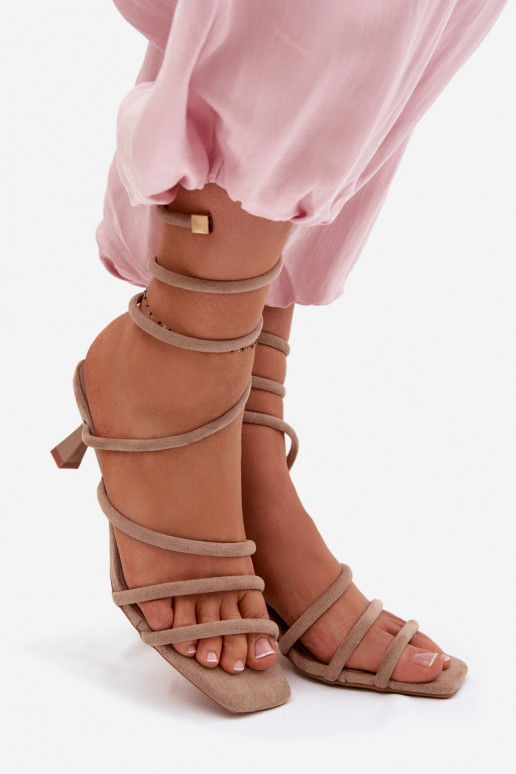 Sandales pour femmes avec des talons avec des bandes beige Samara