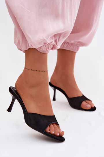 Mules en daim artificiel avec talons fins noirs Melissea