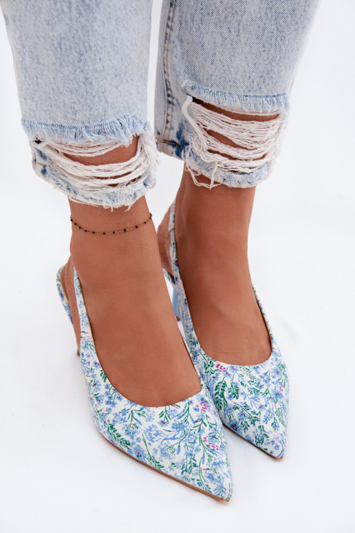 Décoré Sandales pour femmes avec des talons fins avec des fleurs couleur bleue Olivelle