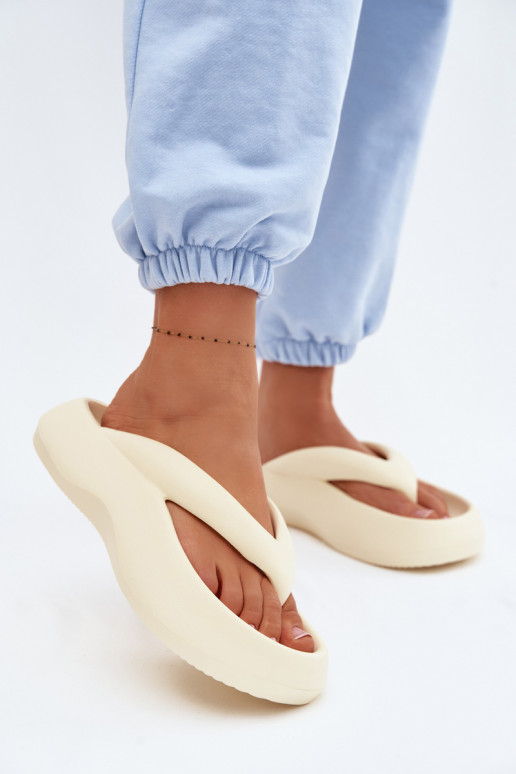 Chaussons femme avec mousse Chaussons couleur ivoire Roux