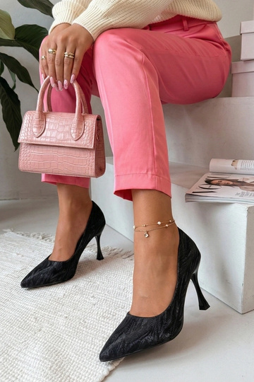 Escarpins noirs pour femmes... 2