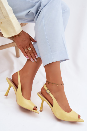 Sandales pour femmes avec des talons fins couleur jaune Sevina