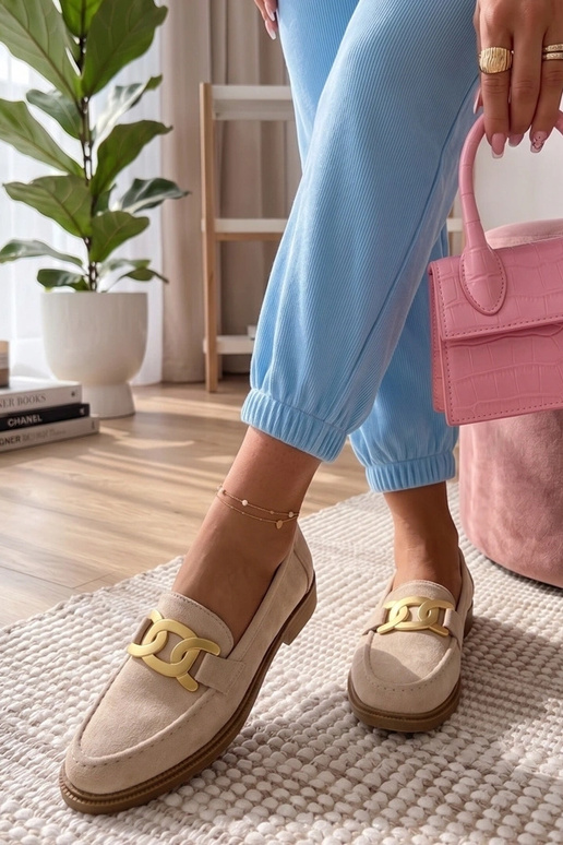 Mocassins couleur sable avec boucle...