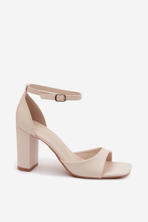 Sandales à talons hauts ivoire pour femmes en cuir verni Melvra