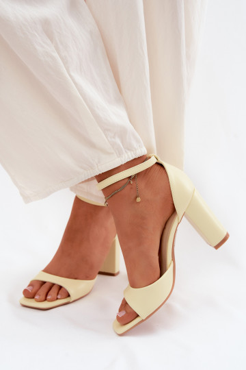 Sandales à talons hauts pour femmeImitacji Skóry couleur jaune Melvra 2
