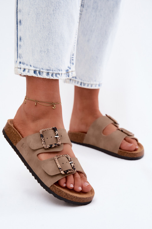 Chaussons pour femmes couleur kaki avec boucles Lee Cooper LCIN-26-35-4451L