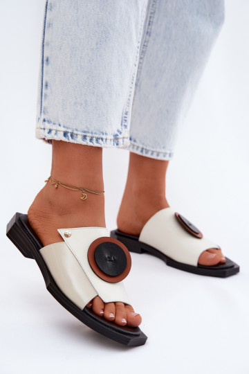 Pantoufles en cuir Féminin dessin géométrique Il fautciejka K7479-01 beige-couleur noire