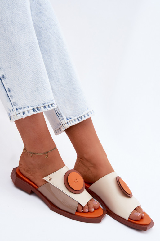 Pantoufles en cuir Féminin dessin géométrique Il fautciejka K7479-18 beige-couleur orange