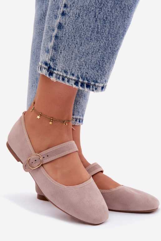 Ballerines avec des brides et des accessoires dorés avec boucles couleur sable Kelisa