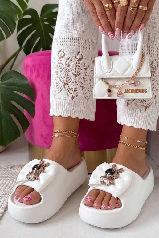 Chaussons blancs à plateforme avec...