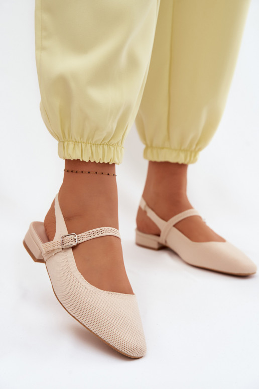  des sandales Ballerines Féminin avec des sangles couleur ivoire Selrene