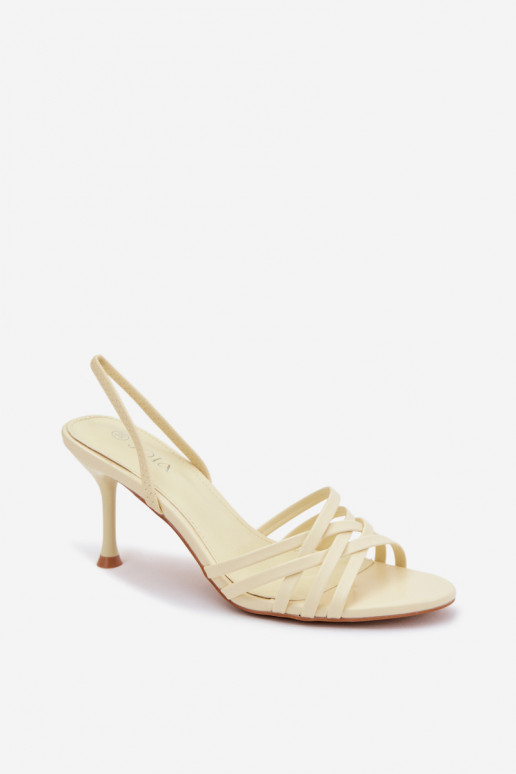 Sandales pour femmes avec des talons fins avec des bandes couleur jaune Velivelle