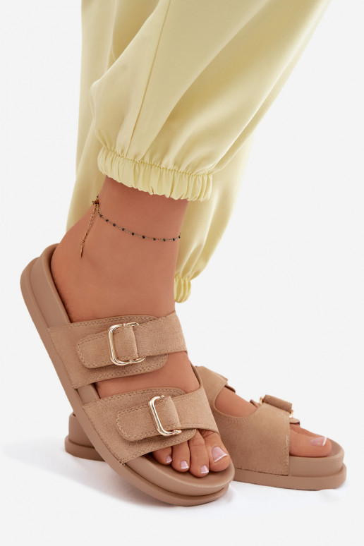 Chaussons couleur sable avec boucles dorées Pelorin