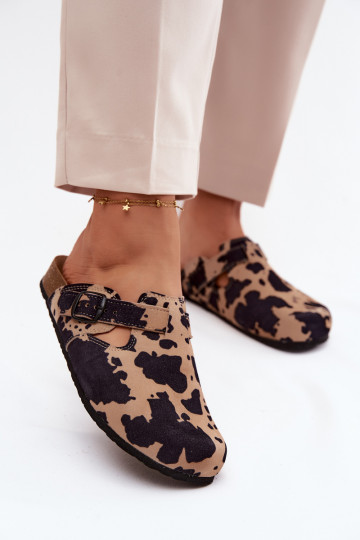 Mules en cuir daim avec boucles Zazoo 1905, couleurs sable et noir 2