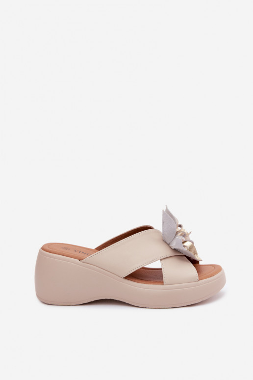 Chaussons en cuir à plateforme avec fleurs décoratives Vinceza 41511, couleur sable