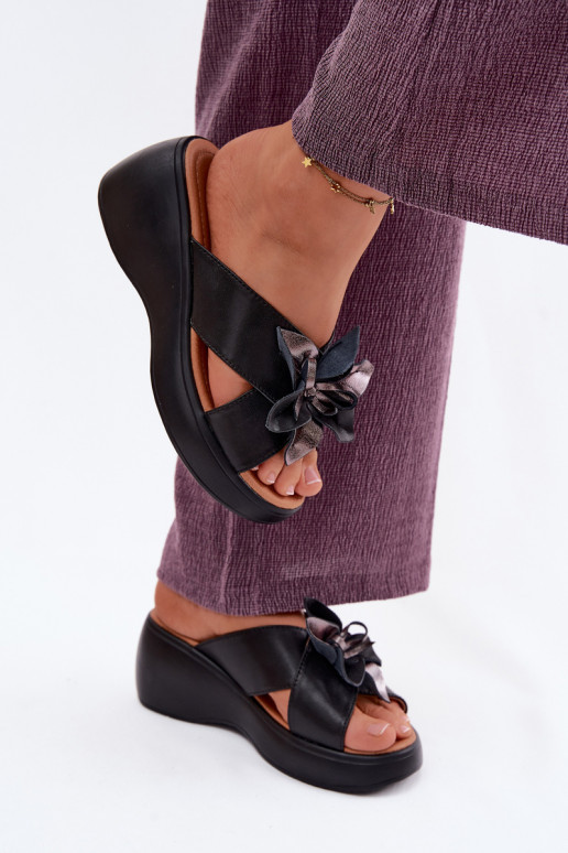 Chaussons en cuir à plateforme avec fleurs décoratives Vinceza 41511, couleur noire