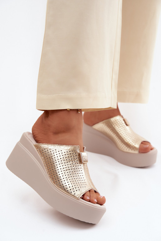 Chaussons à plateforme dorés en simili cuir pour femmes Vinceza 95392