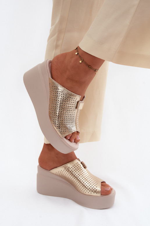 Chaussons à plateforme dorés en simili cuir pour femmes Vinceza 95392