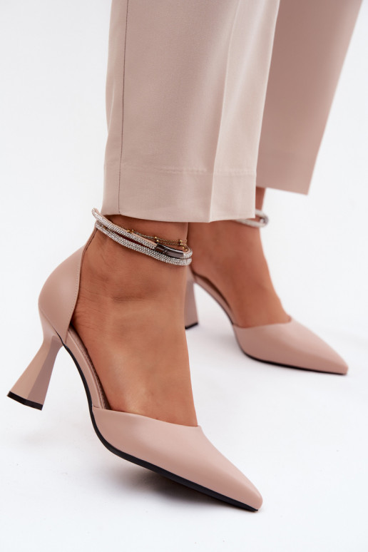 Chaussures beiges avec petit talon et lanières brillantes Vinceza 62283