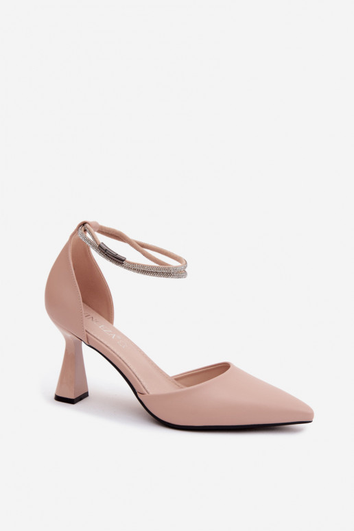 Chaussures beiges avec petit talon et lanières brillantes Vinceza 62283