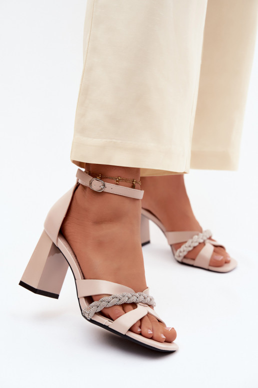 Sandales beiges pour femmes avec petits talons et points brillants Vinceza 62298