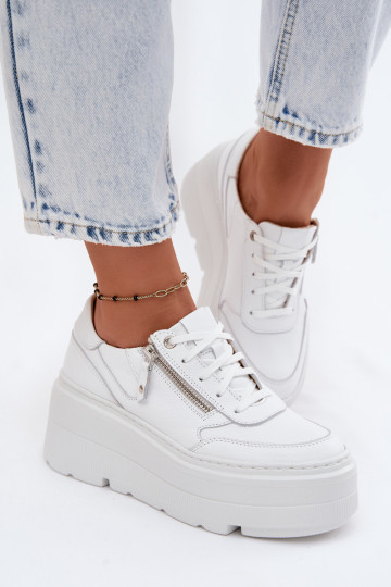 Peau Chaussures modèle baskets Féminin avec une plateforme Zazoo N1084 couleur blanche