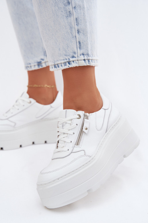 Peau Chaussures modèle baskets Féminin avec une plateforme Zazoo N1084 couleur blanche