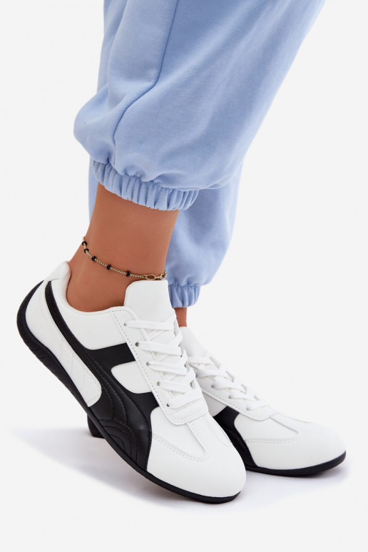 Chaussures blanches de style sneaker pour femmes Tai