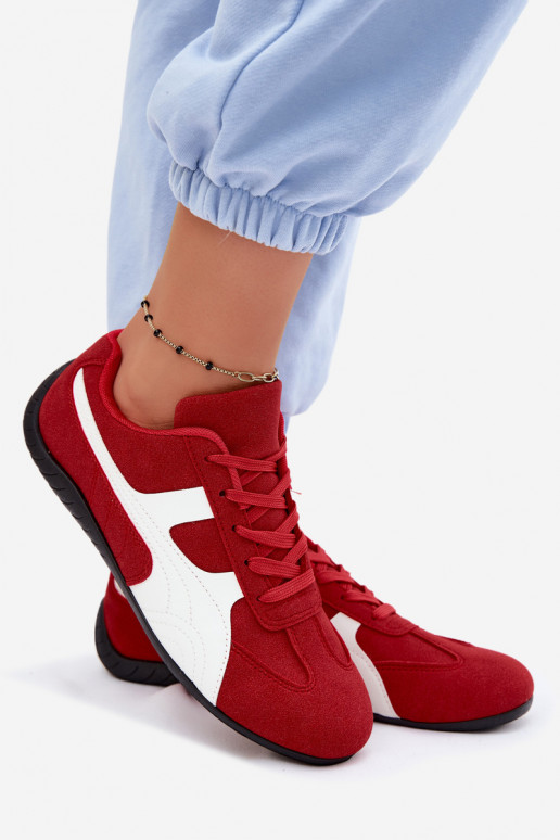 Chaussures modèle baskets Féminin couleur rouge Il fautple