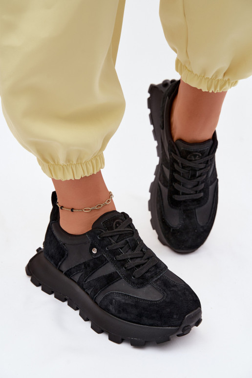 Peau en daim Chaussures modèle baskets Féminin avec une plateforme Vinceza 41520 couleur noire