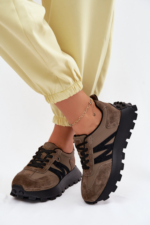 Peau en daim Chaussures modèle baskets Féminin avec une plateforme Vinceza 41520 couleur kaki