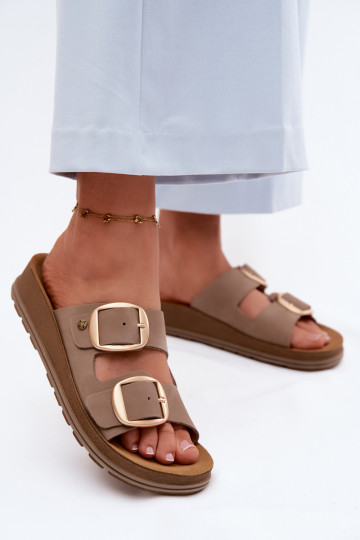 Chaussons en cuir avec boucles couleur sable 2