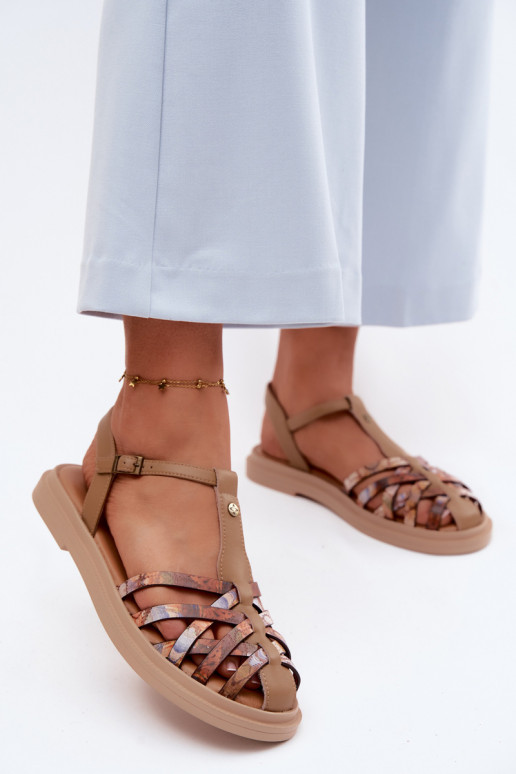 Sandales plates en cuir pour femmes avec brides couleur sable
